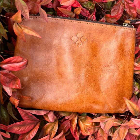 Patricia Nash. Cassini Tooled Leather Wristlet. Debossed floral details! - Picture 3 of 4